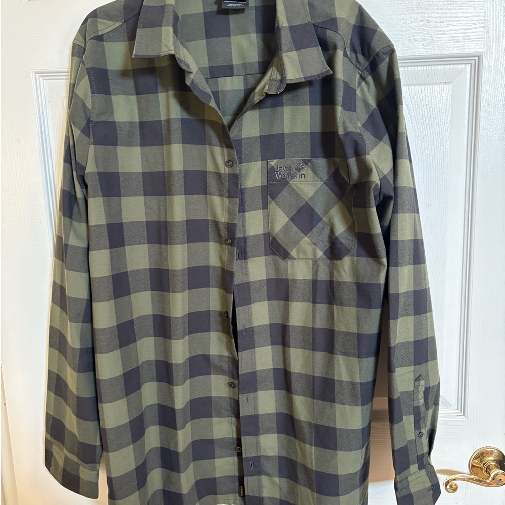 Jack wolf skin Green and Black Plaid Shirt